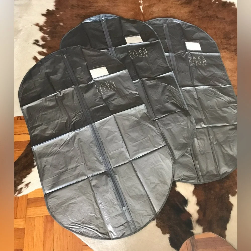 New SAKS FIFTH AVENUE 3 Garment Bags. L 42”.Price for 3. One for $25